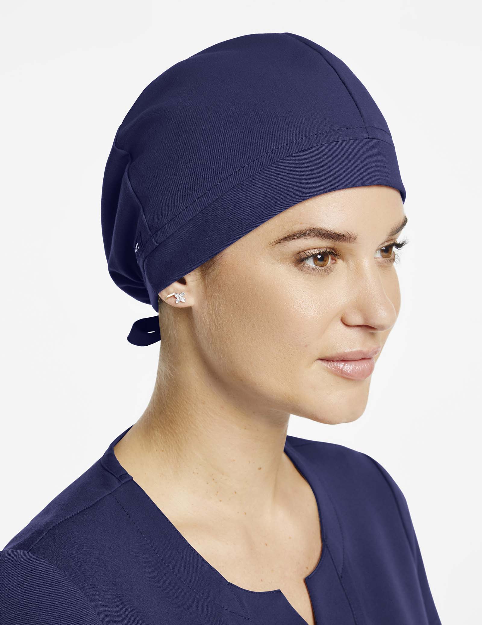 beret with chin strap