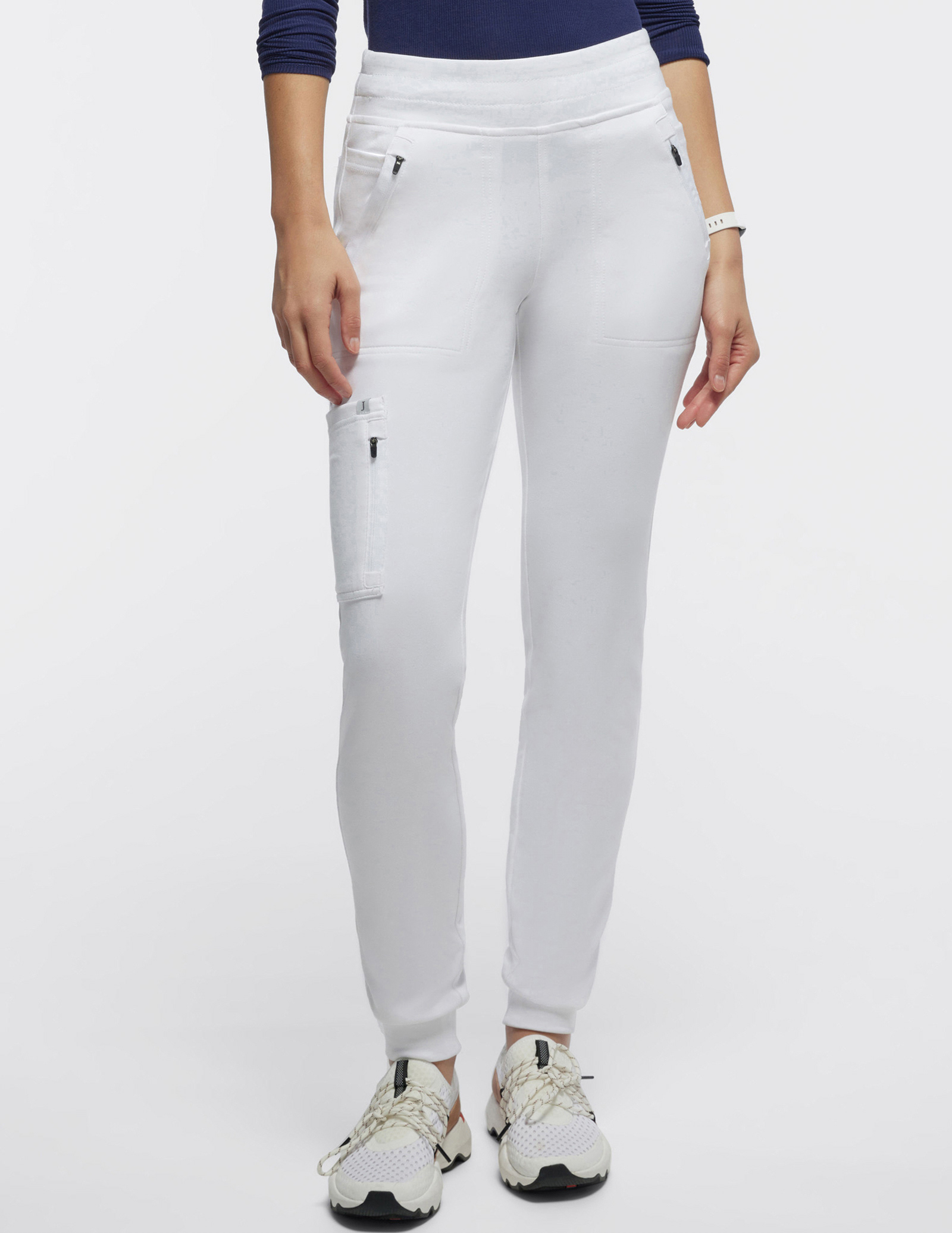 joggers for women white