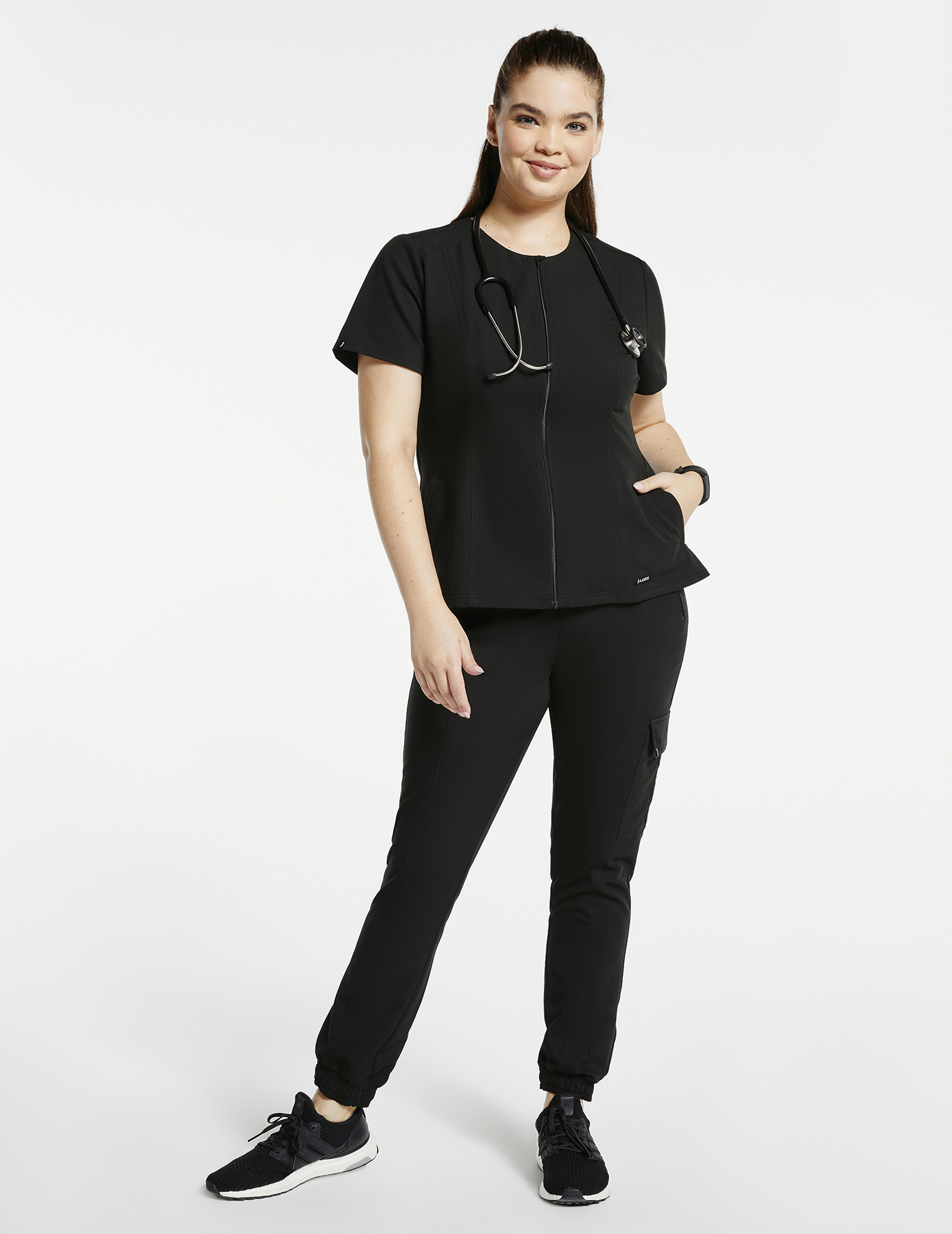 Essential Jogger Scrub Pants | Jaanuu
