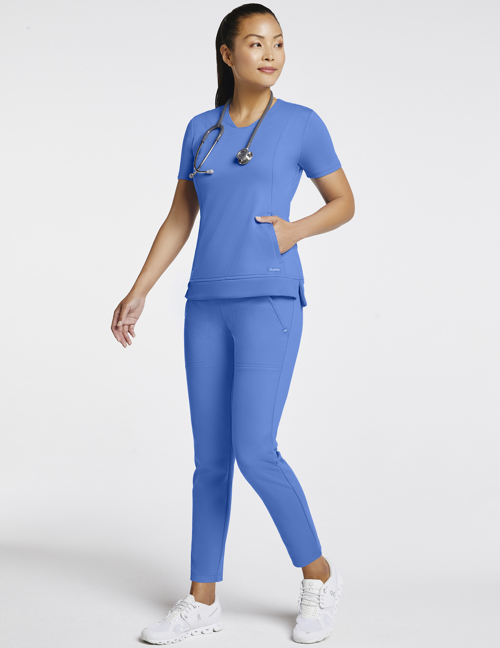 Ceil Blue 7/8 Yoga Scrub Pants | Jaanuu