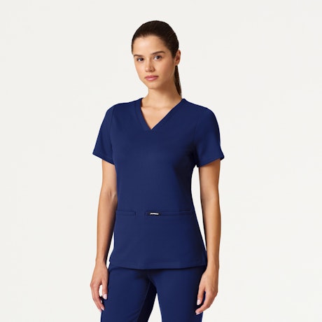 Are You a Plus Size Nurse? Check Out This New Scrub Collection from Jaanuu  Curve!
