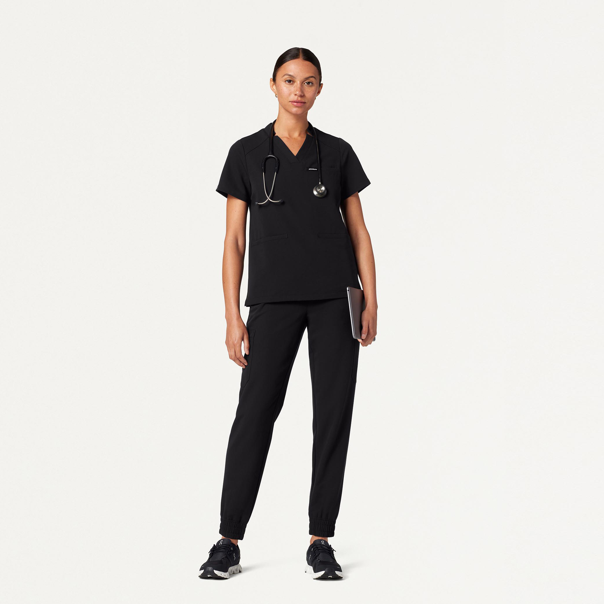 The Lavo Essential Scrub Set Black Jaanuu