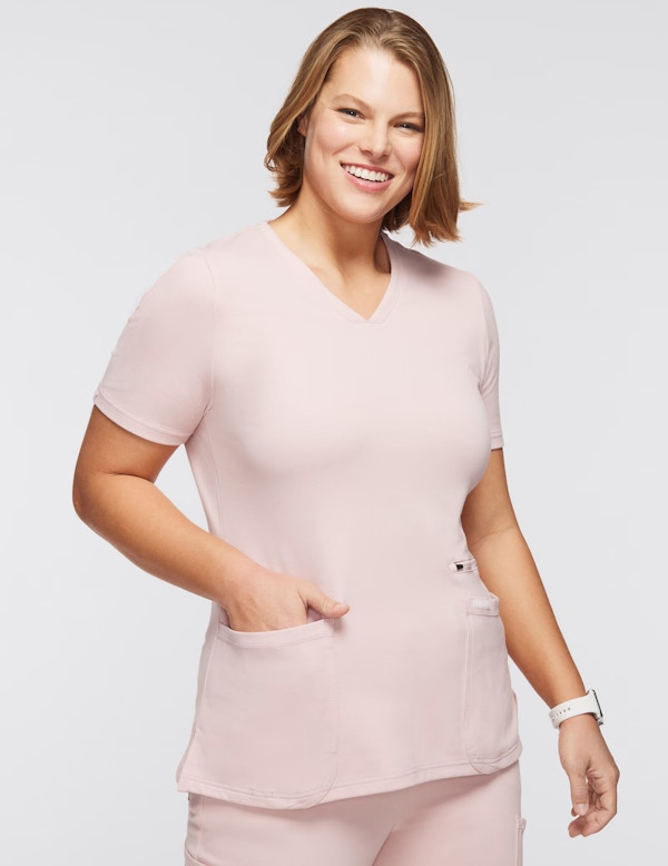 The Women's 14Pocket Scrub Set Blushing Pink Jaanuu